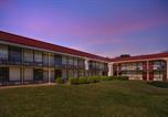 Hôtel Troy - Hometowne Studios by Red Roof Montgomery - Midtown-4