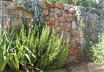 Location vacances  Alpes-de-Haute-Provence - Maison charmante près du lac d'Esparron, 2 chambres, parking - Fr-1-822-10-2