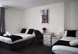 Location vacances Ilkeston - Apartment Sleeps 6 with Parking-1