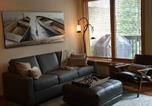 Location vacances Canmore - Stunning 2bd hot tub walking distance to downtown-1