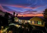 Location vacances  table mountain - Cape Rose Cottage Penthouse in Camps Bay-3
