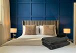 Location vacances Lymm - Long Stay Town Centre Deluxe King Apartment-1