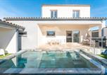 Location vacances Saint-Geniès-de-Malgoirès - Villa avec piscine extérieur-1