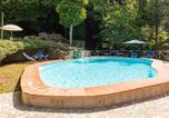 Location vacances  Province de Pistoia - Molin Barletta, Private Pool, Nature - Marliana, Toscana-2