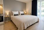 Location vacances  Gare de Lübeck - Terrasse Double Studio Apartments-4