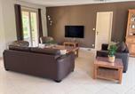 Location vacances Paraza - Stylish Villa with Terrace-2