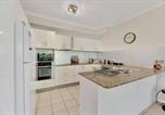Location vacances Toowong - Tranquil 3-Bed Unit with Lush Garden Views-4