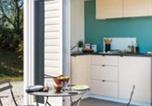 Location vacances Roquebrune-sur-Argens - Mobil-Home Cozy avec Terrasse à Roquebrune-sur-Argens - Api-1-52-1053-2