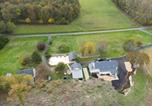 Location vacances  Indre - Gîte familial avec piscine chauffée, terrain de sport et proximité Zooparc de Beauval et Valençay - Fr-1-591-567-1