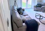 Location vacances Leamington Spa - 4 Bed Business Stay in Warwick Office & Garden-2