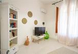 Location vacances  Province de Vibo-Valentia - Capovillas - Villa Laura with private pool-2