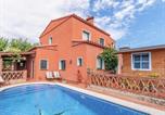 Location vacances Sant Pere Pescador - Cozy holiday home with pool in St Pere Pescador-2