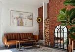 Location vacances Pittsburgh - 2 Bedrooms • Warm & Historic Stay • Free Parking-1