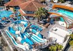 Location vacances Messanges - Mobil-home spacieux pour 6 pers avec terrasse - Api-1-52-1616-3
