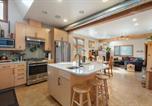 Location vacances Olympia - Central Charm with Office & Peaceful Yard-1