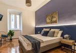 Location vacances Trieste - Pregiata camera con bagno privato - Blu di Prussia-1