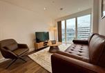 Location vacances Bracknell - Luxury 2 bed Apt Near Ascot & Windsor-1