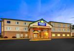 Hôtel Bourbonnais - Days Inn & Suites by Wyndham Morris I-80-1