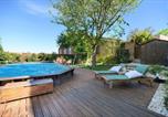 Location vacances Villeneuve-la-Comptal - Villa avec Piscine Soupex-2