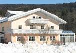 Location vacances  Gare de Straubing - Landgasthof zum Hirschenstein, Pension Garni-3