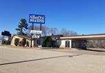 Hôtel Menomonie - Amerivu Inn & Suites-1