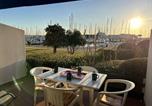 Location vacances  Gard - Charmant Studio en Rdc à Port Camargue - Fr-1-250-41-2