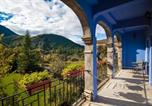 Location vacances Fiscal - Spacious house with mountain view in Albella, fireplace.-3