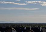 Location vacances Oświęcim - Air Conditioned Studio with Mountain View, Parking and Balcony by Noclegi Renters-3