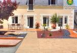 Location vacances Château d'Ussé - Maison en Touraine avec Spa et Sauna, proche Châteaux de la Loire - Fr-1-381-473-4
