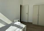 Location vacances Francfort-sur-le-Main - Convenient Apartment for 3-1