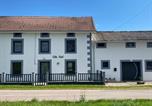 Location vacances Plombières-les-Bains - Gîte de charme avec sauna, spa et terrain de pétanque à Plombières-les-Bains, idéal en famille - Fr-1-589-432-1