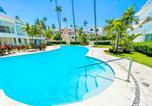 Hôtel Punta Cana - Caribbean Beach Condo-Hotel with Villas & Private Apartments Wifi Bbq Beach Club & Spa-1