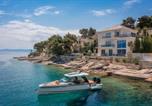 Location vacances Selca - Luxury Seafront Villa Diora Brac with Heated Pool-1