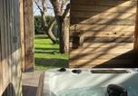 Location vacances  La Corogne - Casitas de Madera O Loureiro-1