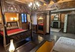 Location vacances  Haute-Vienne - Chateau De Montmagner-3