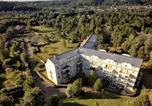 Hôtel Chevreuse - Residence Hotel Les Ducs De Chevreuse avec Hébergement, Repas & Pdj, Séminaire, Bureau & Parking-1