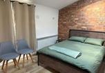 Location vacances  Gare de Sutton Coldfield - Cozy Studio in Birmingham Kingstanding-1
