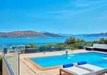 Location vacances Αγιος Νικολαος - Beautiful Crete Villa 4 Bedrooms Villa Cretan Seafront Private Pool-1