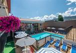 Hôtel Peachland - Sahara Courtyard Inn Penticton-1