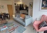 Location vacances  Irlande - Elegantly Refurbed 2bd in Shankill - 3km from Bray-2