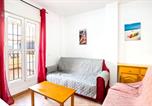 Location vacances Lepe - Inviting house in Lepe with shared pool.-4