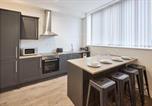 Location vacances  Gare nord de Blackpool - Host & Stay - Showtime Studio-3