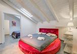 Location vacances Riva del Garda - Loft & Jacuzzi - Happy Rentals-3