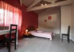 Location vacances Villeneuve-d'Allier - Charmant gîte rénové, 3 chambres, cheminée, terrasse et jardin, proche Brioude et sites touristiques. - Fr-1-582-231-3