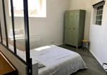 Location vacances  Marne - Grand Appartement 2 Chambres au Cœur de Reims - Fr-1-870-34-3