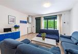 Location vacances Toscolano-Maderno - Nice apartment Le Vele 5 Garda Lake-3