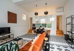 Location vacances Carnaxide - Akicity Campolide Peach-3