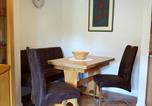 Location vacances Lancken-Granitz - Ferienwohnung 2 im Haus am See mit Terrasse und Wintergarten-4