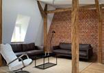Location vacances  Gare de Wismar - Altstadtloft im Herzen Wismars - Abc303-3