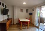 Location vacances Pinamar - Duplex Amplio Zona Centro a 3 Cuadras del Mar-1